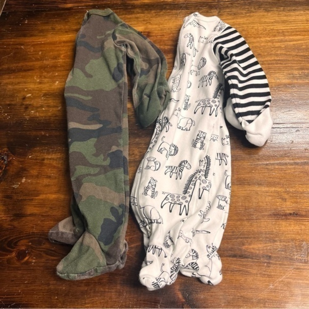 Wonder Nation Zip Up Sleepers Size 0-3 Months